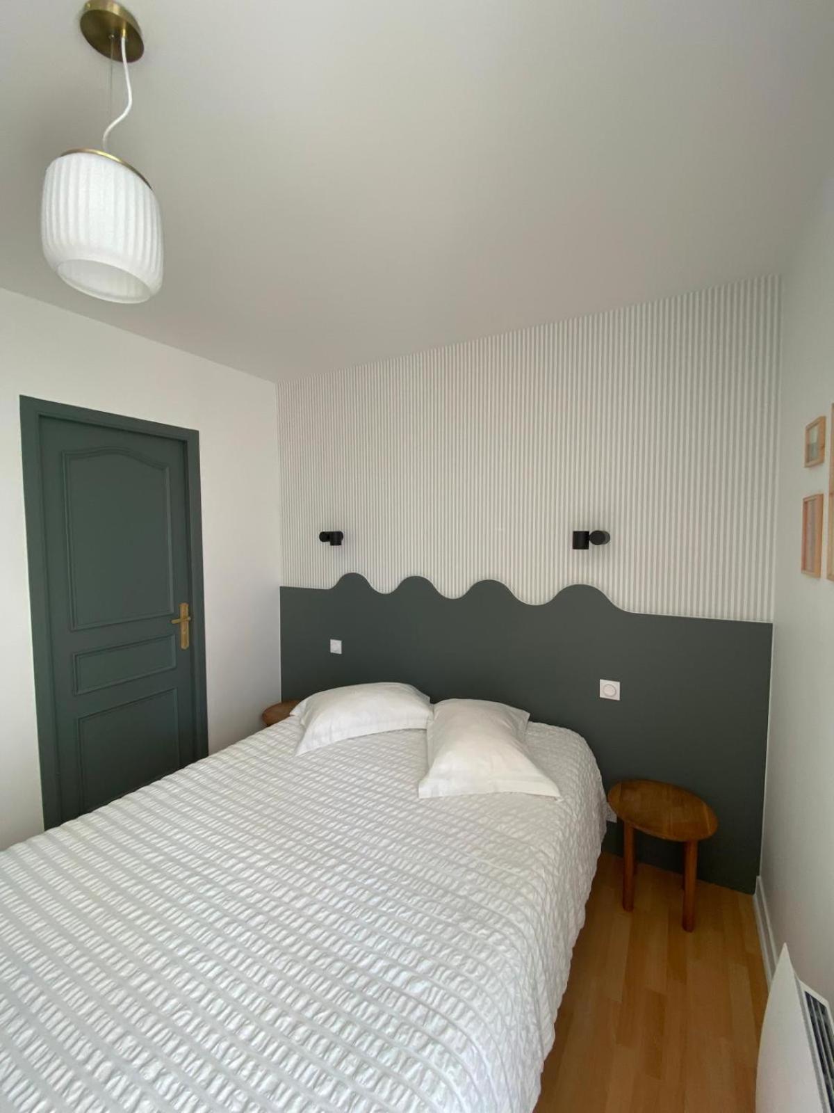 Hotel Les Voisins Beaucemaine Ploufragan Room photo